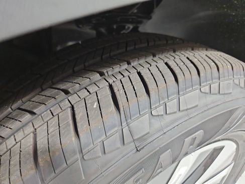 New 2025 Volkswagen Tiguan S image 27