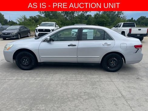 Used 2003 Honda Accord LX image 2