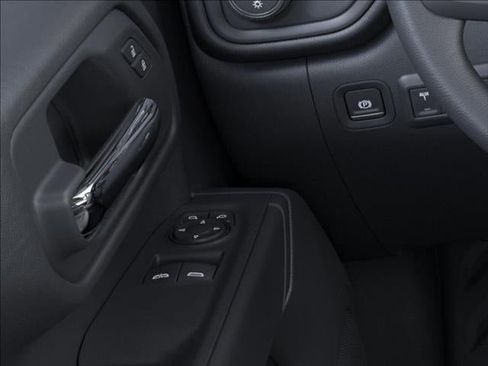 New 2024 GMC Sierra 2500 Pro w/ 1SA Pro Safety Plus Package AWD/4WD image 22