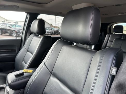 Used 2014 Dodge Durango Limited w/ Premium Group AWD/4WD image 3