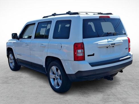 Used 2016 Jeep Patriot Latitude FWD image 4
