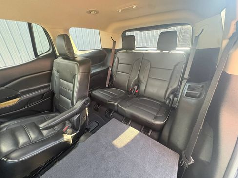 Used 2017 GMC Acadia Denali AWD/4WD image 19