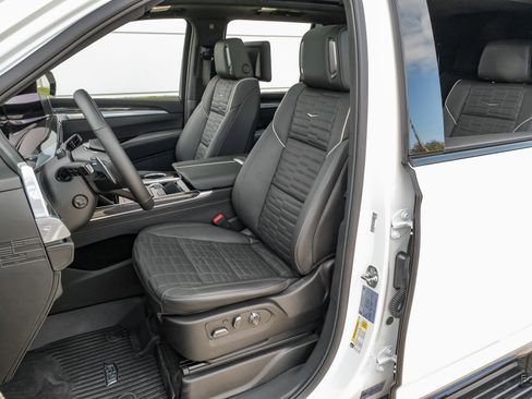 Used 2025 Cadillac Escalade V w/ LPO, Floor Liner Package image 37