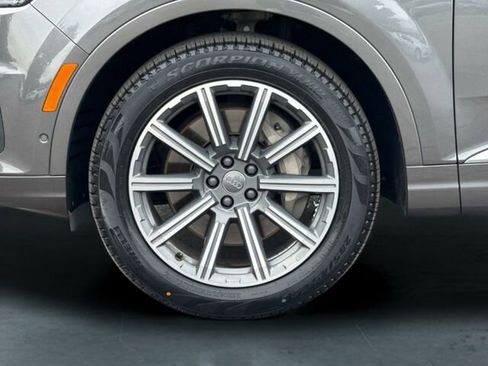 Used 2019 Audi Q7 3.0T Premium Plus image 35