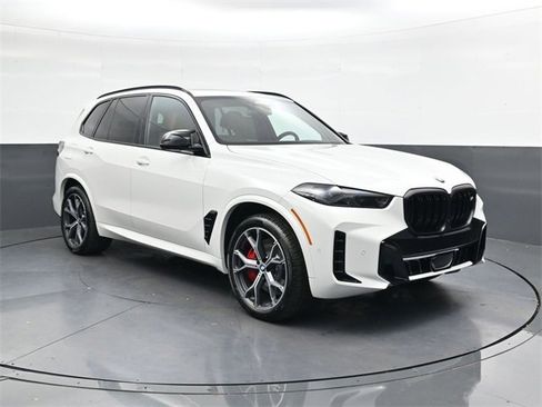 New 2026 BMW X5 M60i w/ Climate Comfort Package image 2