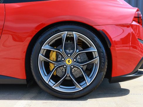 Used 2019 Ferrari GTC4Lusso T image 31