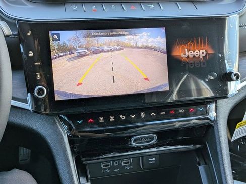 New 2026 Jeep Grand Cherokee Limited AWD/4WD image 25