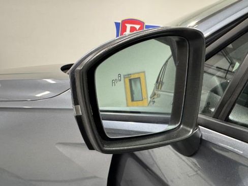 Used 2019 Volkswagen Tiguan S w/ Driver Assistance Package image 8