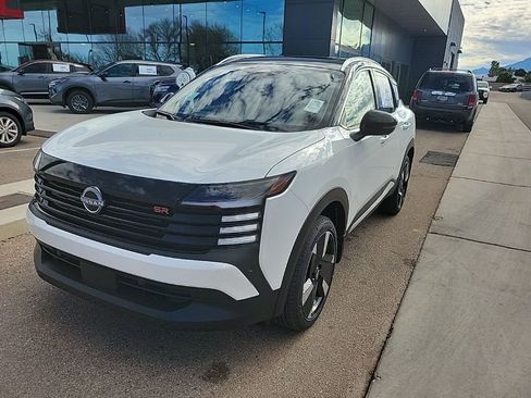 New 2026 Nissan Kicks SR w/ SR Premium Package image 3