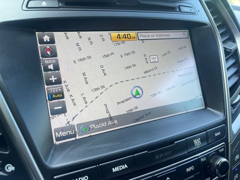 Used 2017 Hyundai Santa Fe FWD image 26