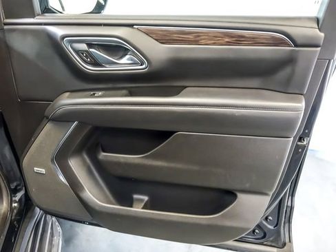 Used 2021 Chevrolet Tahoe LT w/ LT Signature Package image 35