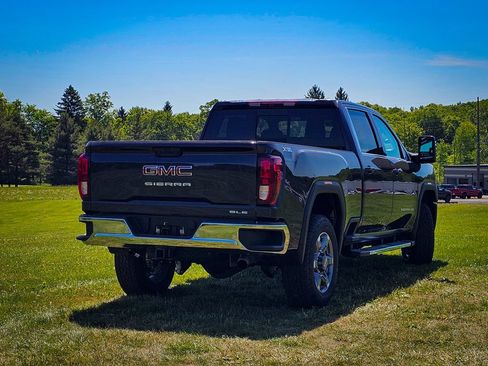 New 2026 GMC Sierra 2500 SLE w/ SLE Value Package; AWD/4WD image 3