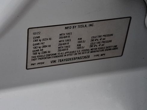 Used 2023 Tesla Model Y Long Range image 41