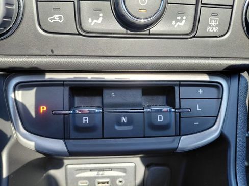 Used 2023 GMC Terrain Denali AWD/4WD image 25