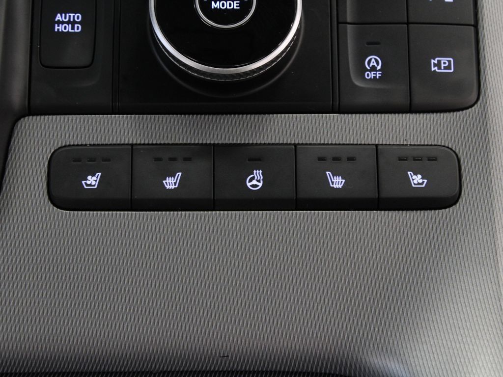 Used 2023 Hyundai Palisade Calligraphy w/ Winter Package FWD image 31