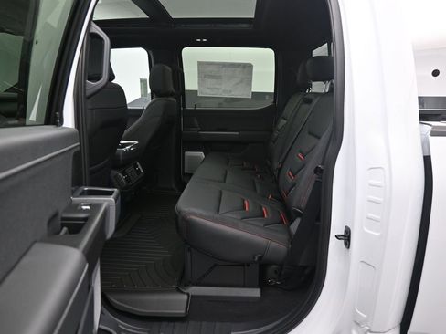 New 2025 Ford F150 Lariat w/ Equipment Group 502A High image 21