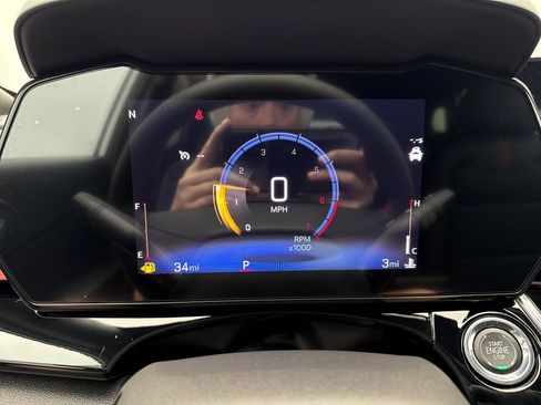 New 2025 Chevrolet Trax RS image 21