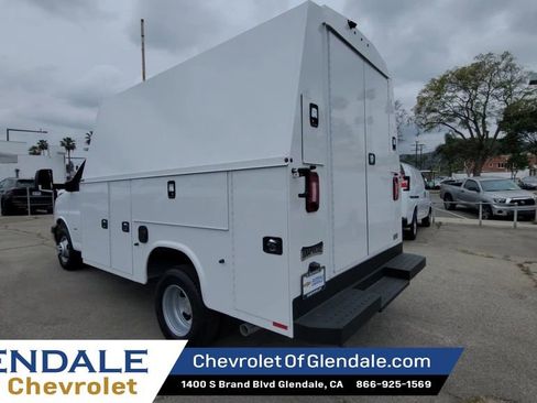 New 2026 Chevrolet Express 3500 w/ Power Convenience Package RWD image 6