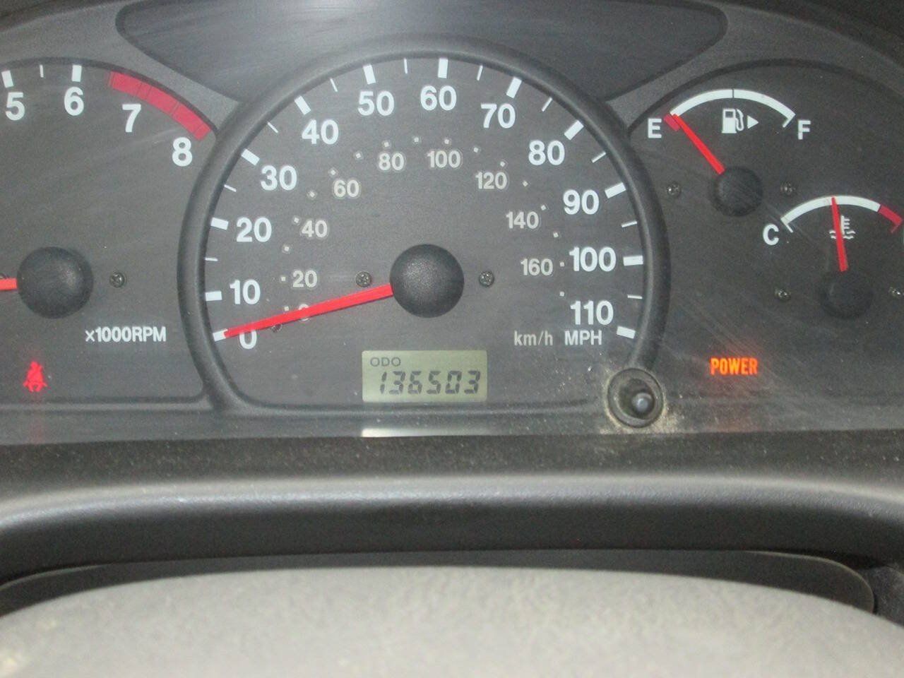 Used 2003 Chevrolet Tracker 4WD w/ Preferred Equipment Group image 18