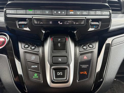 Used 2026 Honda Odyssey Elite image 48