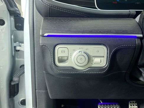 Used 2023 Mercedes-Benz GLS 450 4MATIC image 13