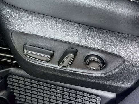New 2026 Toyota Sienna Limited FWD image 13