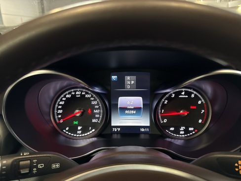 Used 2017 Mercedes-Benz GLC 300 4MATIC image 33