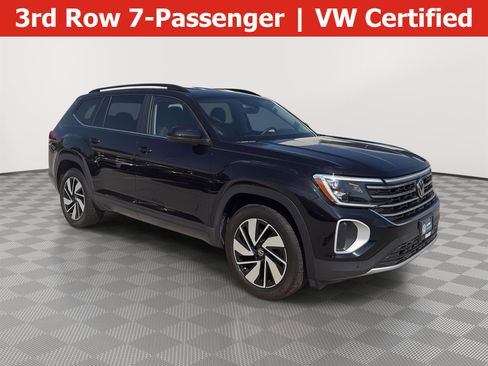 Certified 2024 Volkswagen Atlas SE AWD/4WD image 1