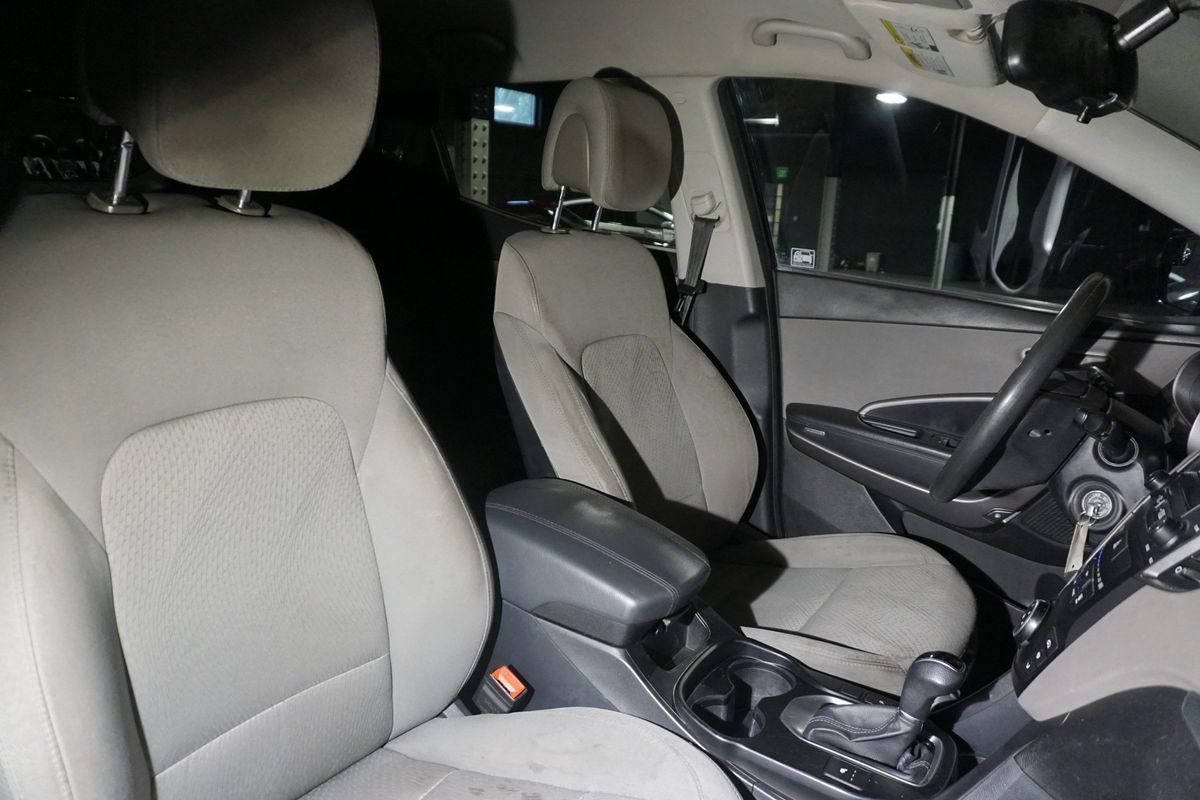 Used 2016 Hyundai Santa Fe Sport w/ Option Group 02 AWD/4WD image 17