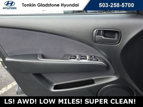 Used 2006 Mitsubishi Outlander LS image 8