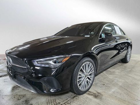 Used 2025 Mercedes-Benz CLA 250 4MATIC image 7