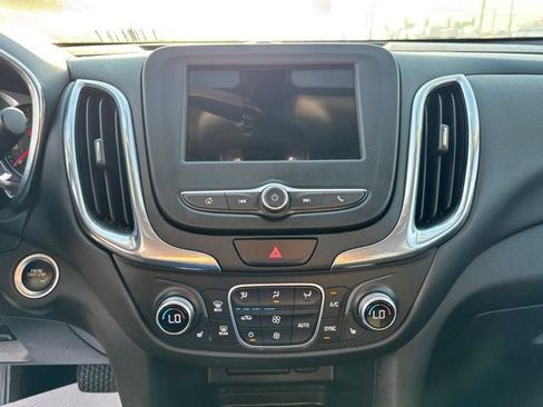 Used 2019 Chevrolet Equinox LT FWD image 14