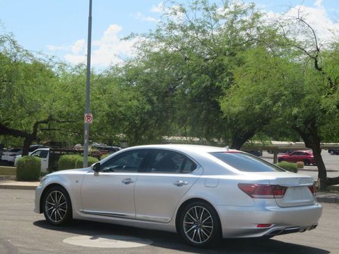 Used 2013 Lexus LS 460 w/ F-Sport Pkg RWD image 5