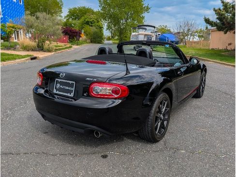 Used 2015 MAZDA MX-5 Miata Club RWD image 10
