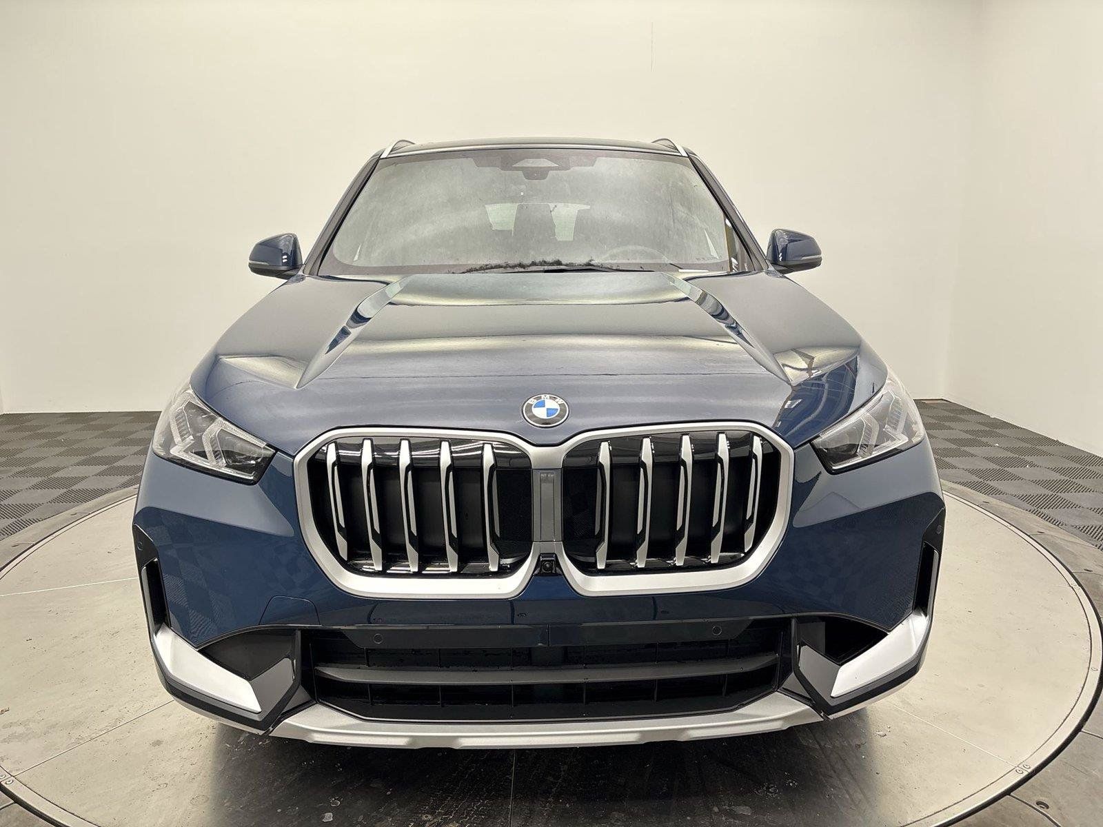 New 2027 BMW X1 xDrive28i AWD/4WD image 14