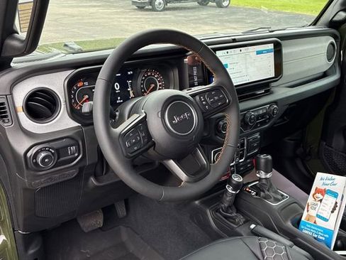 Used 2024 Jeep Wrangler Unlimited Sport AWD/4WD image 26