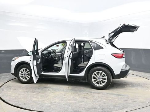 Used 2021 Ford Escape SE image 42