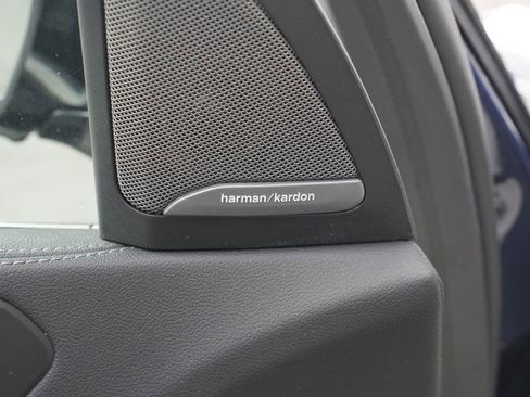 Used 2023 BMW X5 xDrive45e image 11