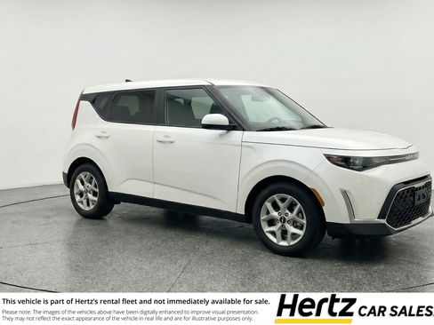 Used 2025 Kia Soul LX w/ LX Technology Package FWD image 1