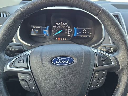 Used 2021 Ford Edge SEL w/ Convenience Package image 16