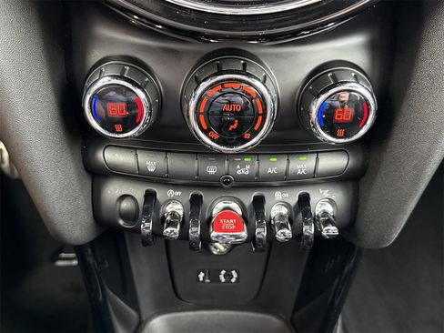 Used 2016 MINI Cooper S image 26