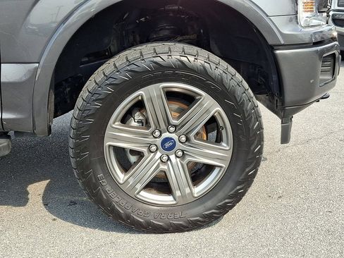Used 2019 Ford F150 Lariat w/ Equipment Group 502A Luxury AWD/4WD image 8