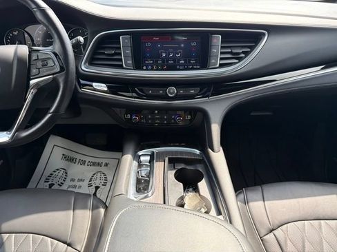 Used 2024 Buick Enclave Avenir w/ Avenir Technology Package AWD/4WD image 17