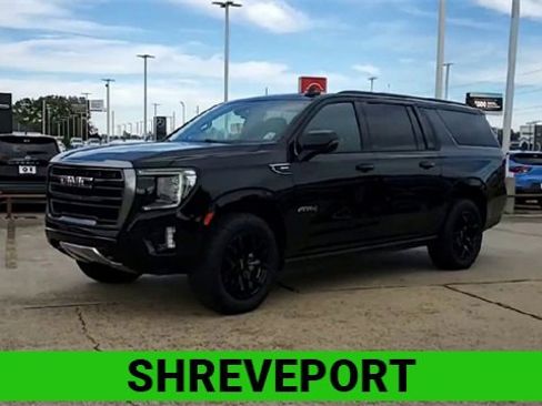 Used 2022 GMC Yukon XL AT4 image 4