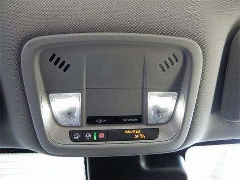 Used 2024 Chevrolet Malibu LT image 23