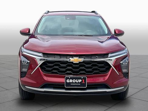 Used 2024 Chevrolet Trax LT FWD image 4