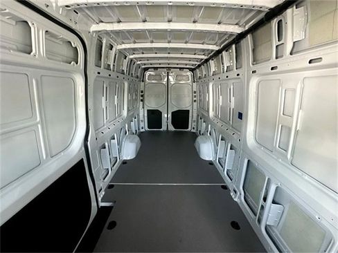 New 2025 Mercedes-Benz Sprinter 2500 image 14
