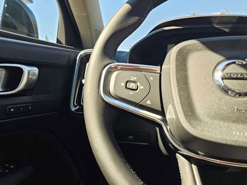 New 2026 Volvo XC40 B5 Core w/ Climate Package AWD/4WD image 31