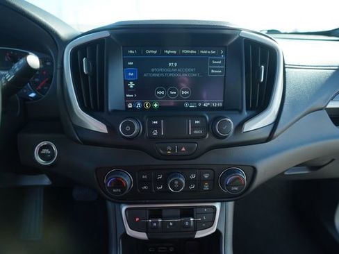 Used 2023 GMC Terrain SLT image 28