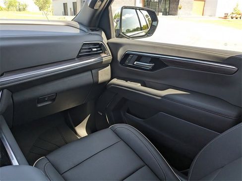 Used 2025 Chevrolet Tahoe Premier image 20